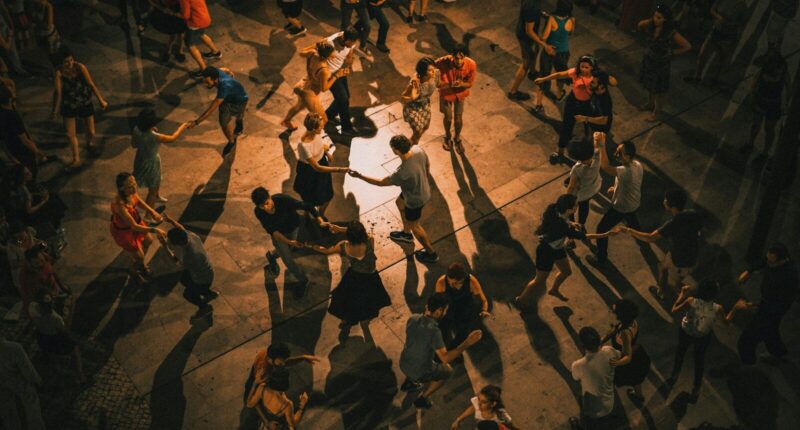 salsa dancing in Colombia